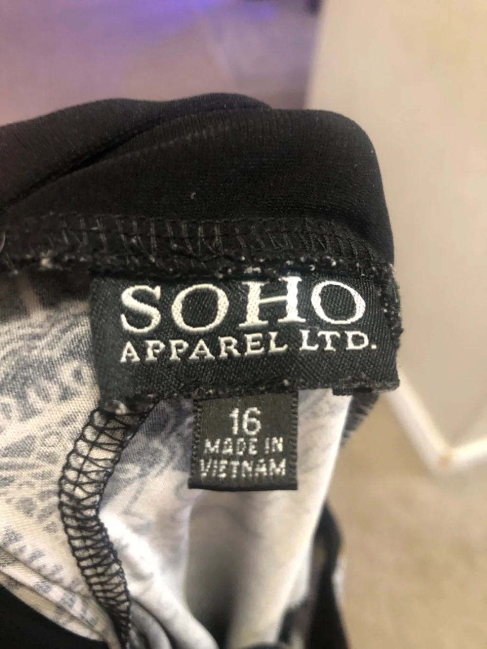 Soho Apparel Ltd Poly/Spandex Dress Size 16 - Picture 3 of 3